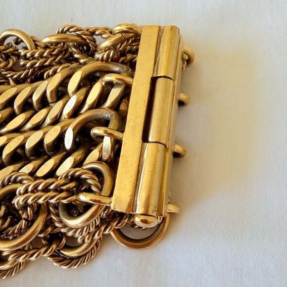 Gold Layered Chain Bracelet - Picture 6 of 7